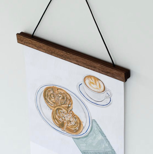 Natural wood wall holder (magnetic)